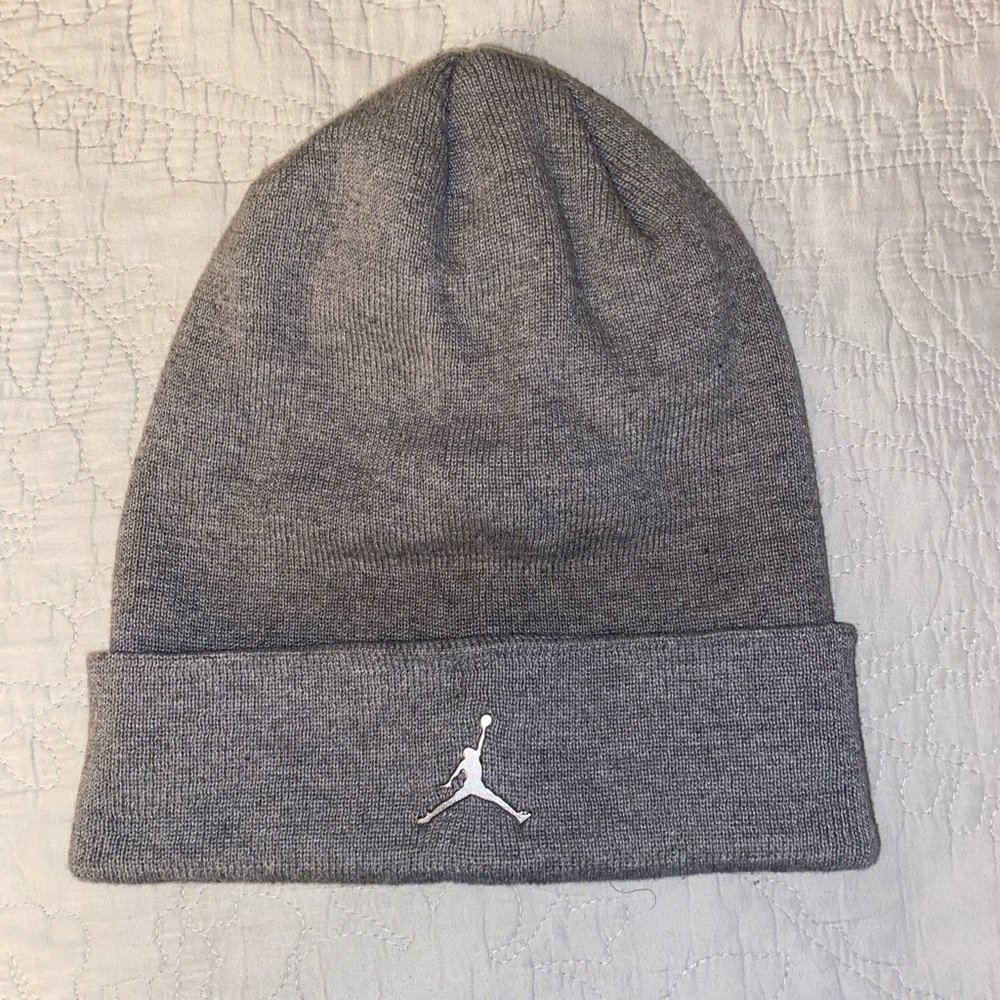 Men’s Jordan gray beanie